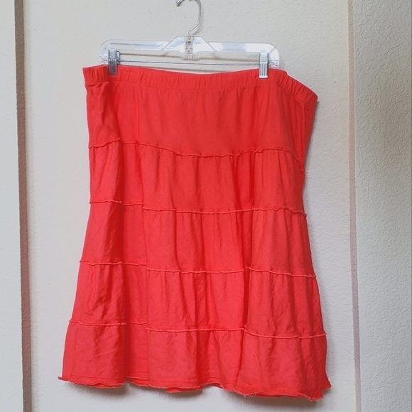 Soft Surroundings Dresses & Skirts - Soft Surroundings Knee Length 100% Linen Skirt.  Size 1x